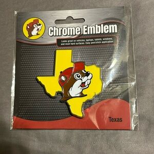 Buc-ee’s | Texas Shaped w/ Buc-ee Beaver Colorful Chrome Emblem